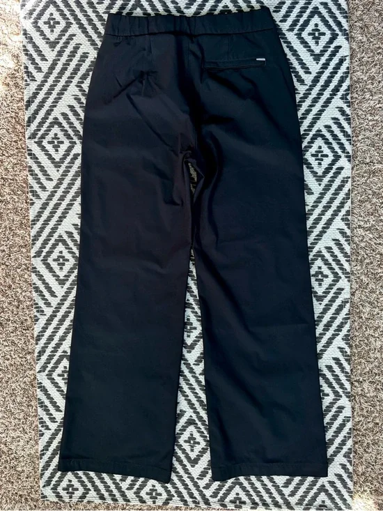 Vuori Pants Women Sz S Black Meta Wide Leg Trouser Stretch Pintuck Office EUC - Picture 15 of 16